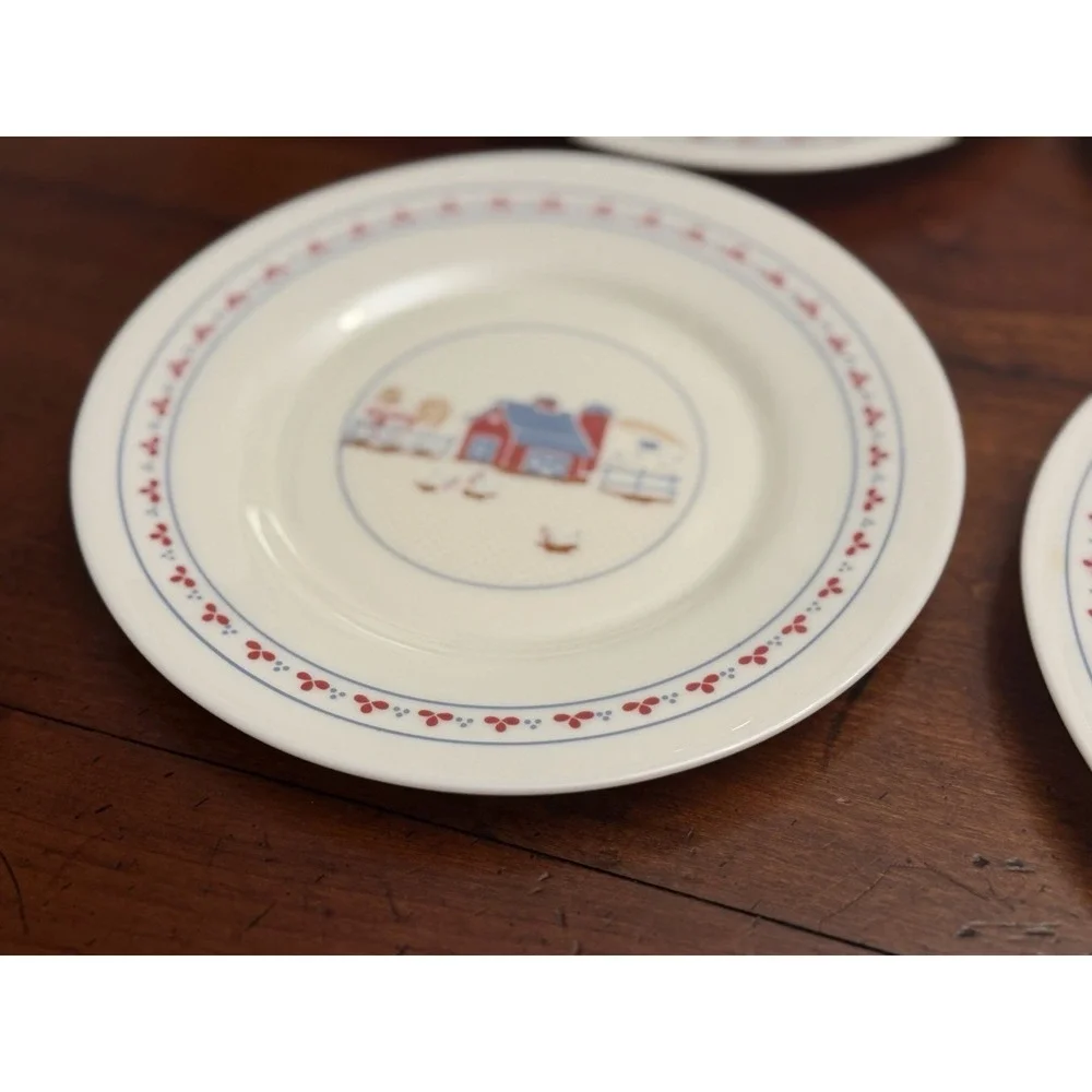 Vintage Arcopal France Farm House Scene 7.5